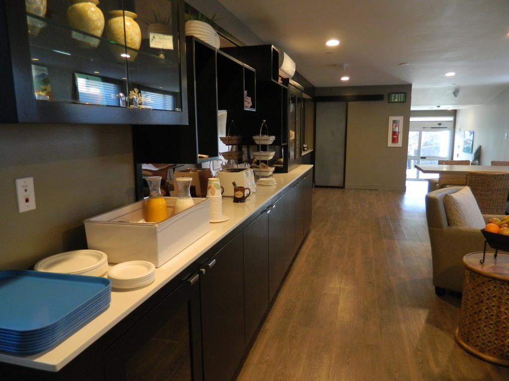 Aurora Hotel Avalon Dış mekan fotoğraf